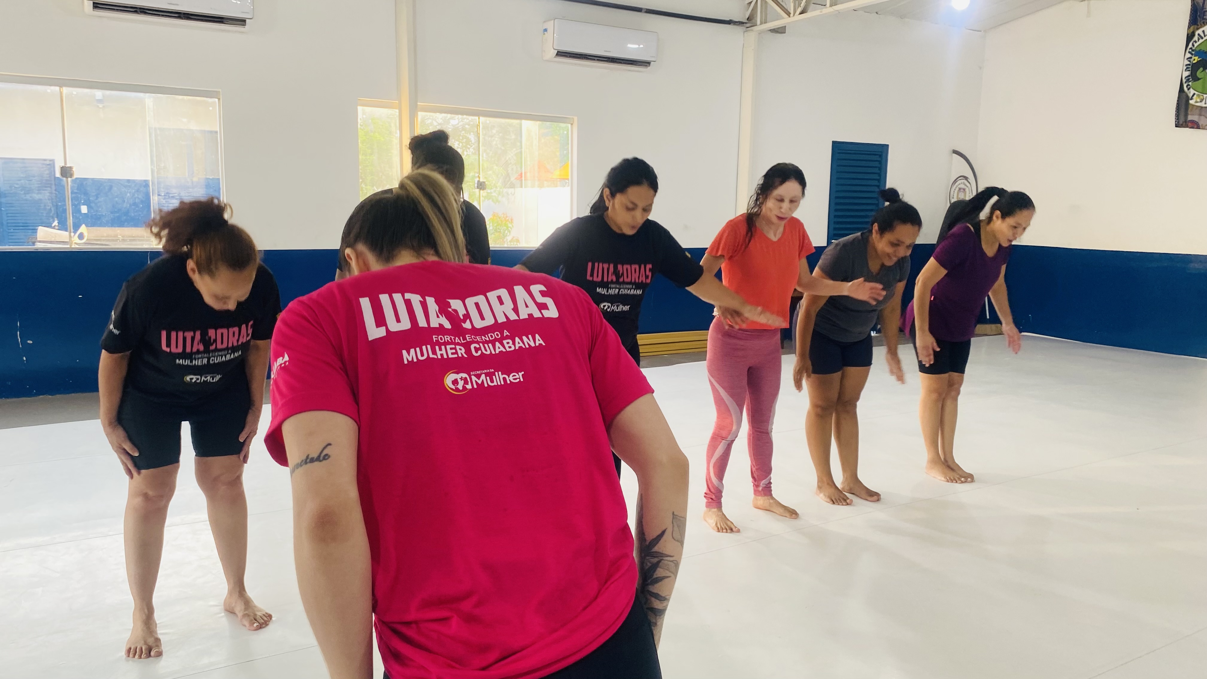 Lutadoras: aulas gratuitas ensinam mulheres a se defender e ganhar confiança