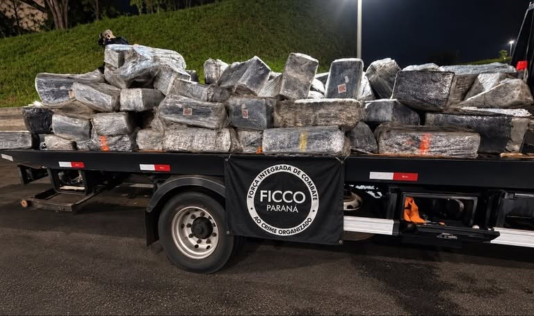 FICCO/PR apreende cerca de 3 toneladas de drogas em Santa Terezinha de Itaipu/PR